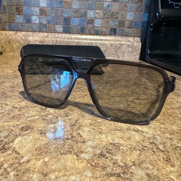 Dolce & Gabbana DG4354 Sunglasses 3160AL Grey - Picture 7 of 7